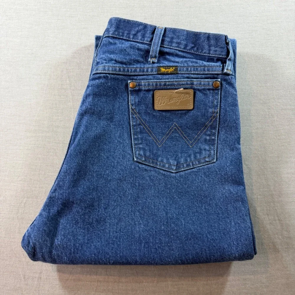 Wrangler Jeans Mens 37x34 Blue Excellent Cowboy Cut 13MWZPW Straight Leg Denim